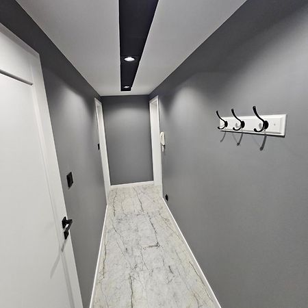 Apartament Z Jacuzzi Klimatyzacja Prywatny Parking ラドム エクステリア 写真