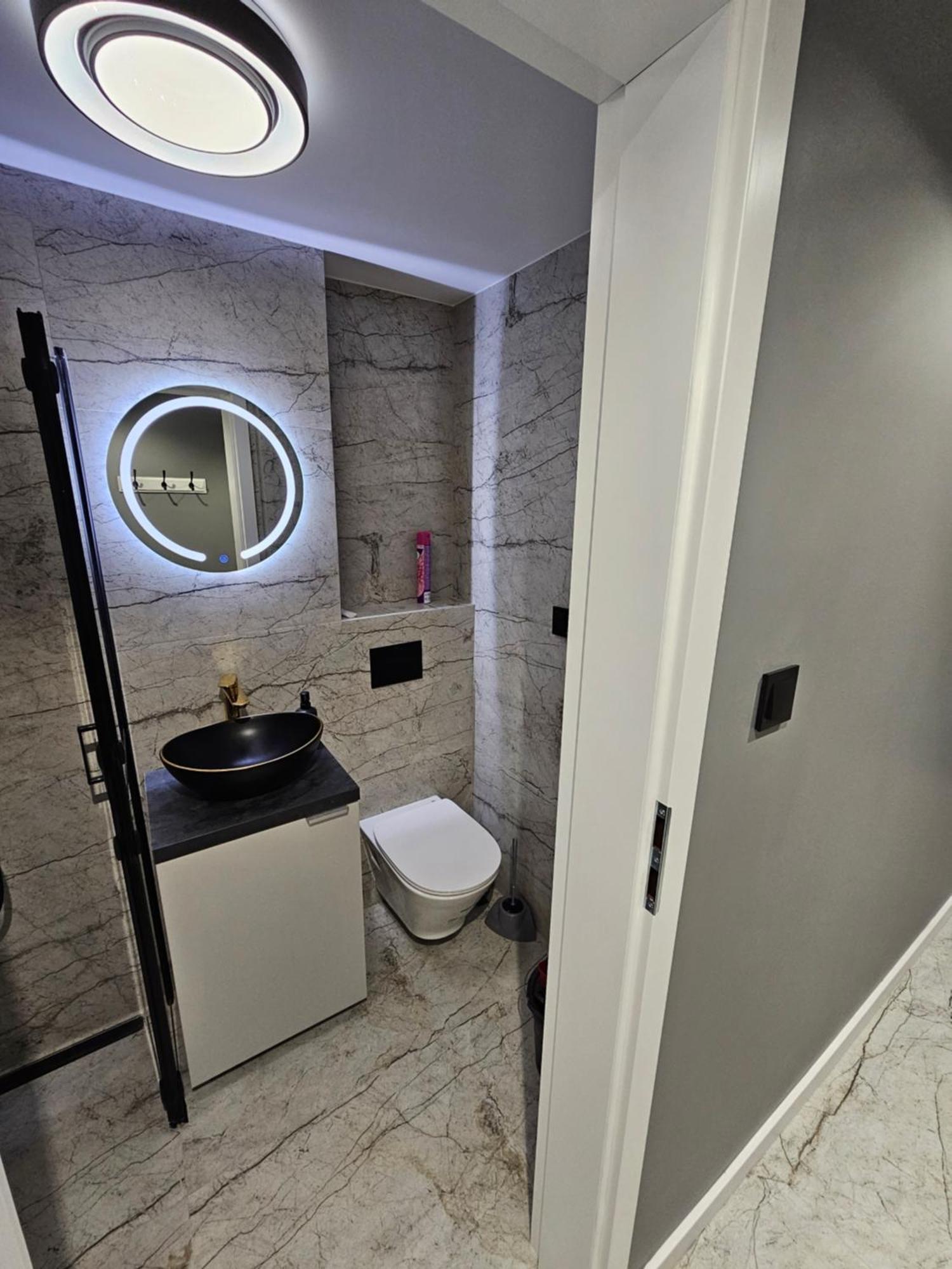 Apartament Z Jacuzzi Klimatyzacja Prywatny Parking ラドム エクステリア 写真