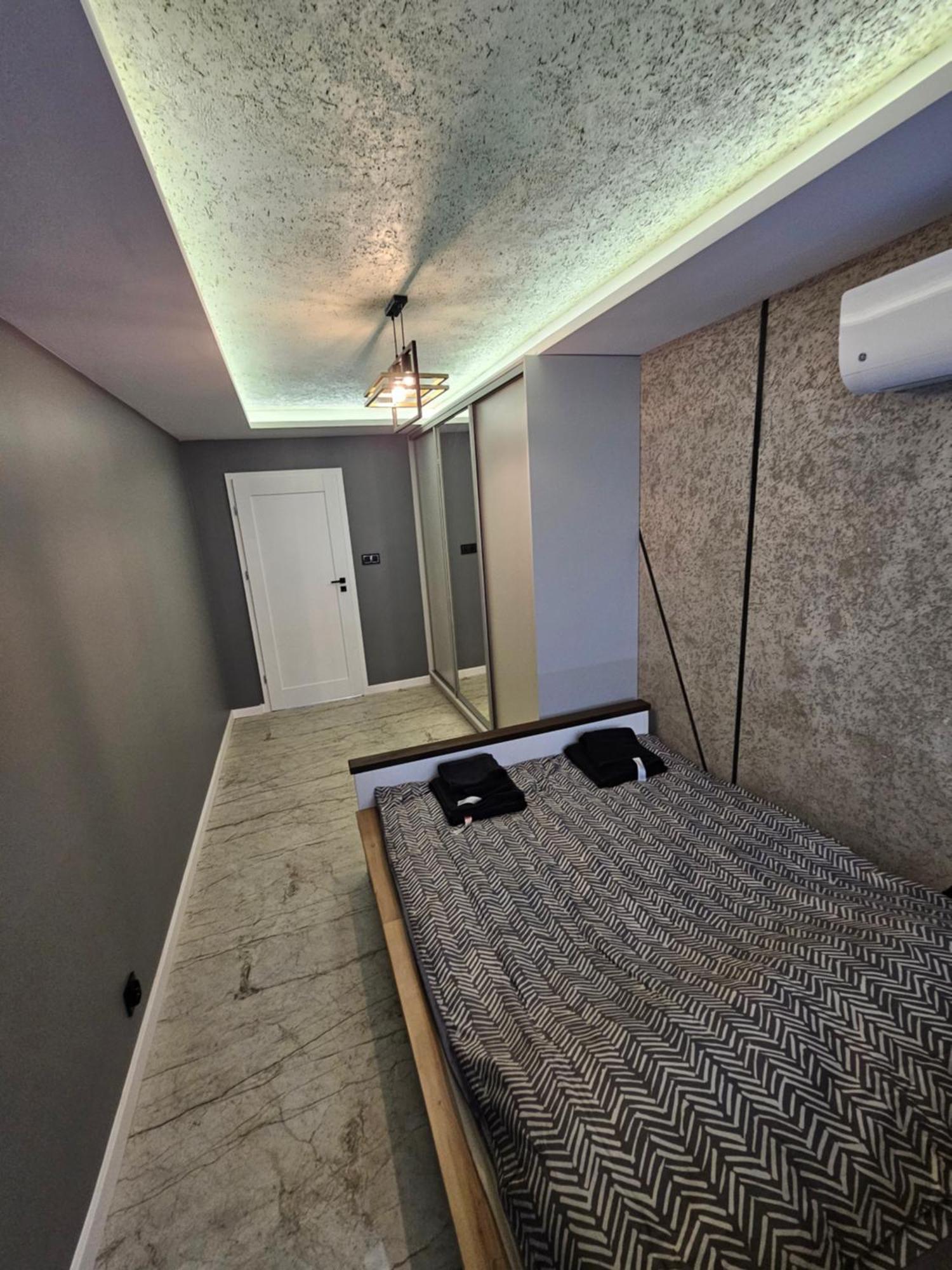 Apartament Z Jacuzzi Klimatyzacja Prywatny Parking ラドム エクステリア 写真